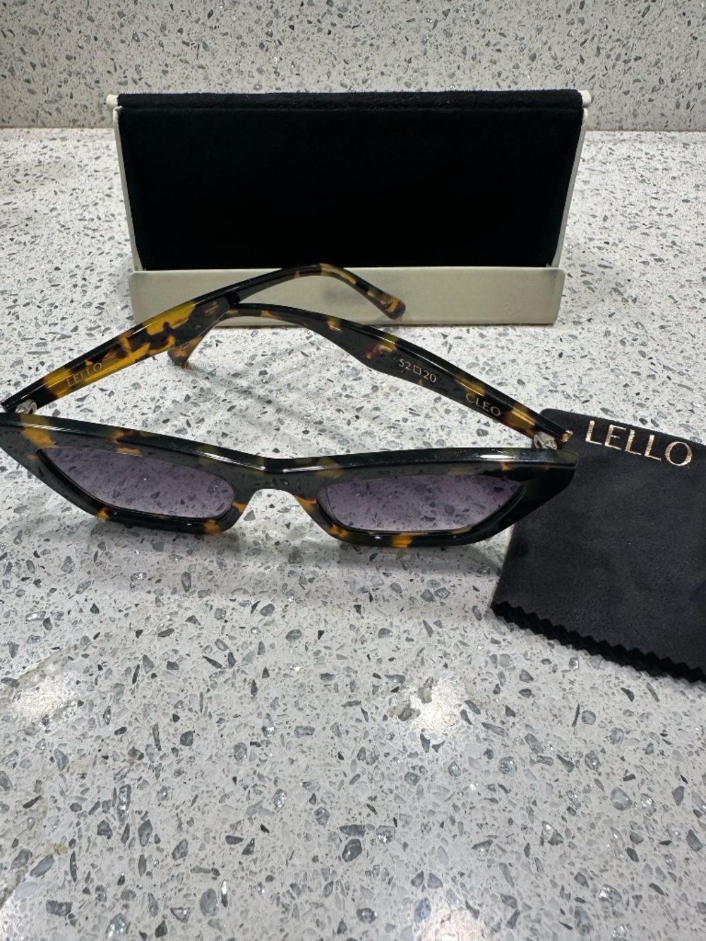Lello the Label "The Cleo" Sunglasses - Picture 4 of 7